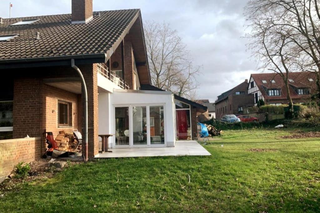 Helle Kellerwohnung Im Gruenen Mit Sauna Keulen Buitenkant foto